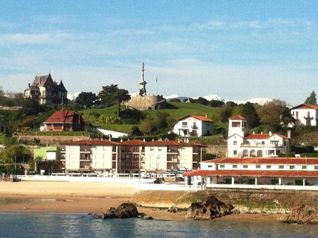 Apartamentos Mar Comillas Exteriör bild