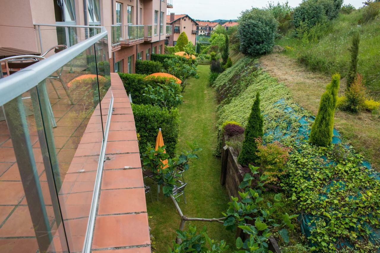 Apartamentos Mar Comillas Exteriör bild