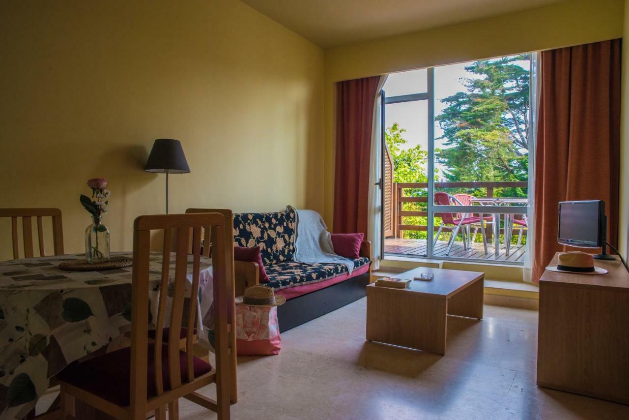 Apartamentos Mar Comillas Exteriör bild